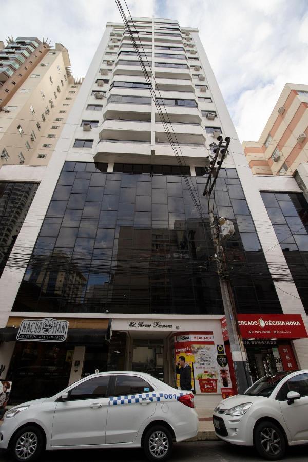 Balneário CamboriúBk81 - 3 Dorm, Climatizado, 2 Garagens, Wi-Fiアパートメント エクステリア 写真