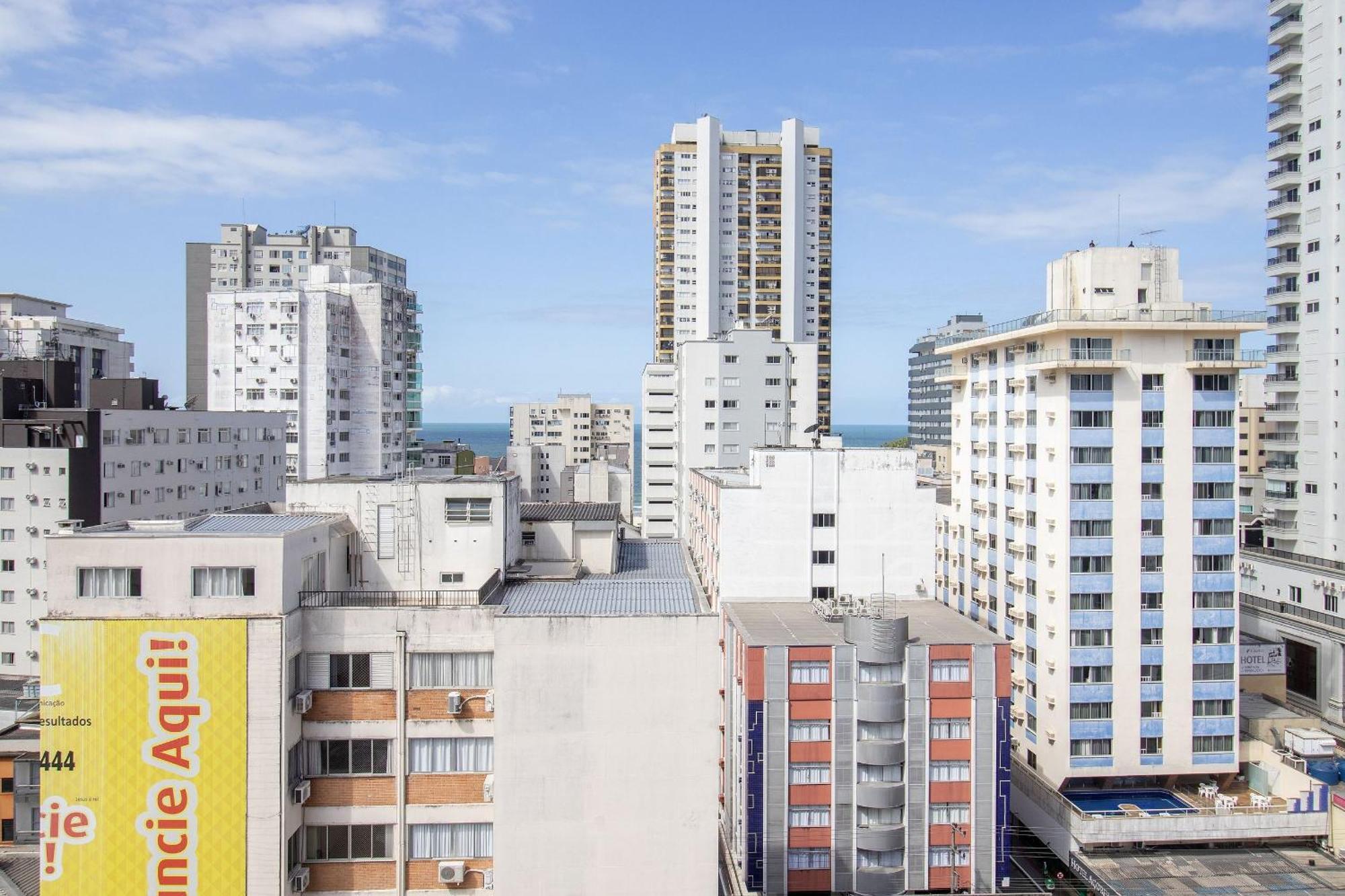 Balneário CamboriúBk81 - 3 Dorm, Climatizado, 2 Garagens, Wi-Fiアパートメント エクステリア 写真