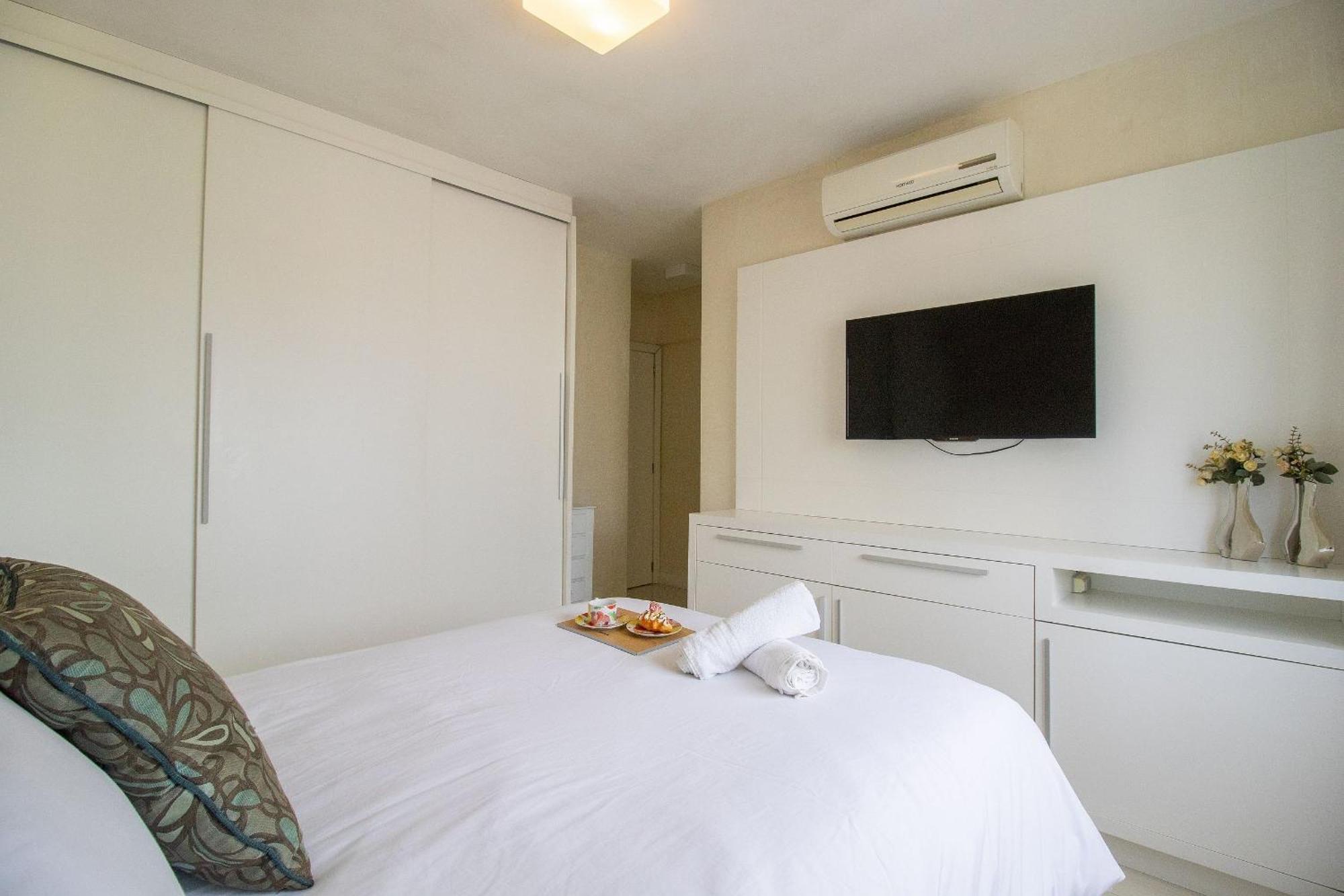 Balneário CamboriúBk81 - 3 Dorm, Climatizado, 2 Garagens, Wi-Fiアパートメント エクステリア 写真